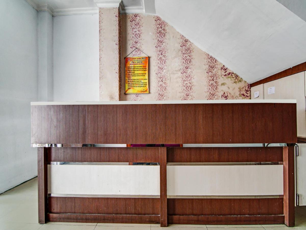 OYO 90897 Hotel Sepupu Satria Pekanbaru Bagian luar foto