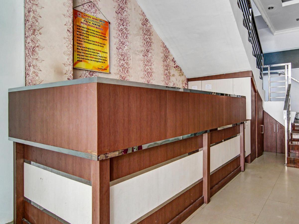 OYO 90897 Hotel Sepupu Satria Pekanbaru Bagian luar foto