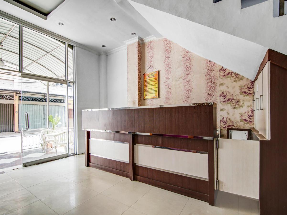 OYO 90897 Hotel Sepupu Satria Pekanbaru Bagian luar foto