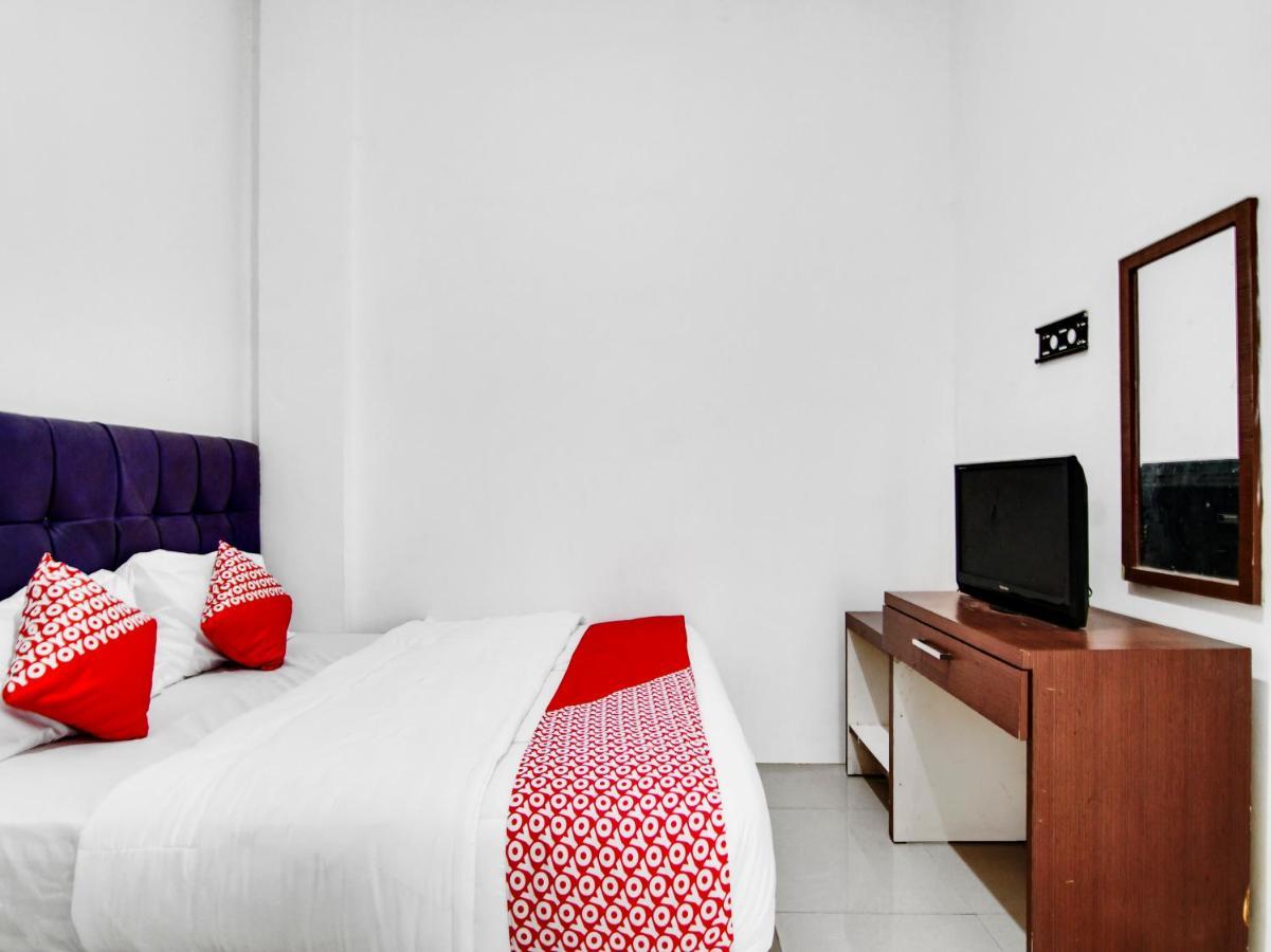 OYO 90897 Hotel Sepupu Satria Pekanbaru Bagian luar foto